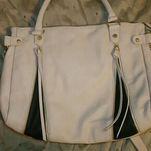 Steve Madden Large two tone Purse w zippers accent